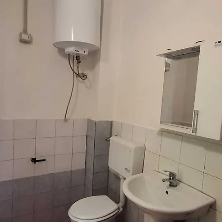 Carretiello Red P1 Apartmán